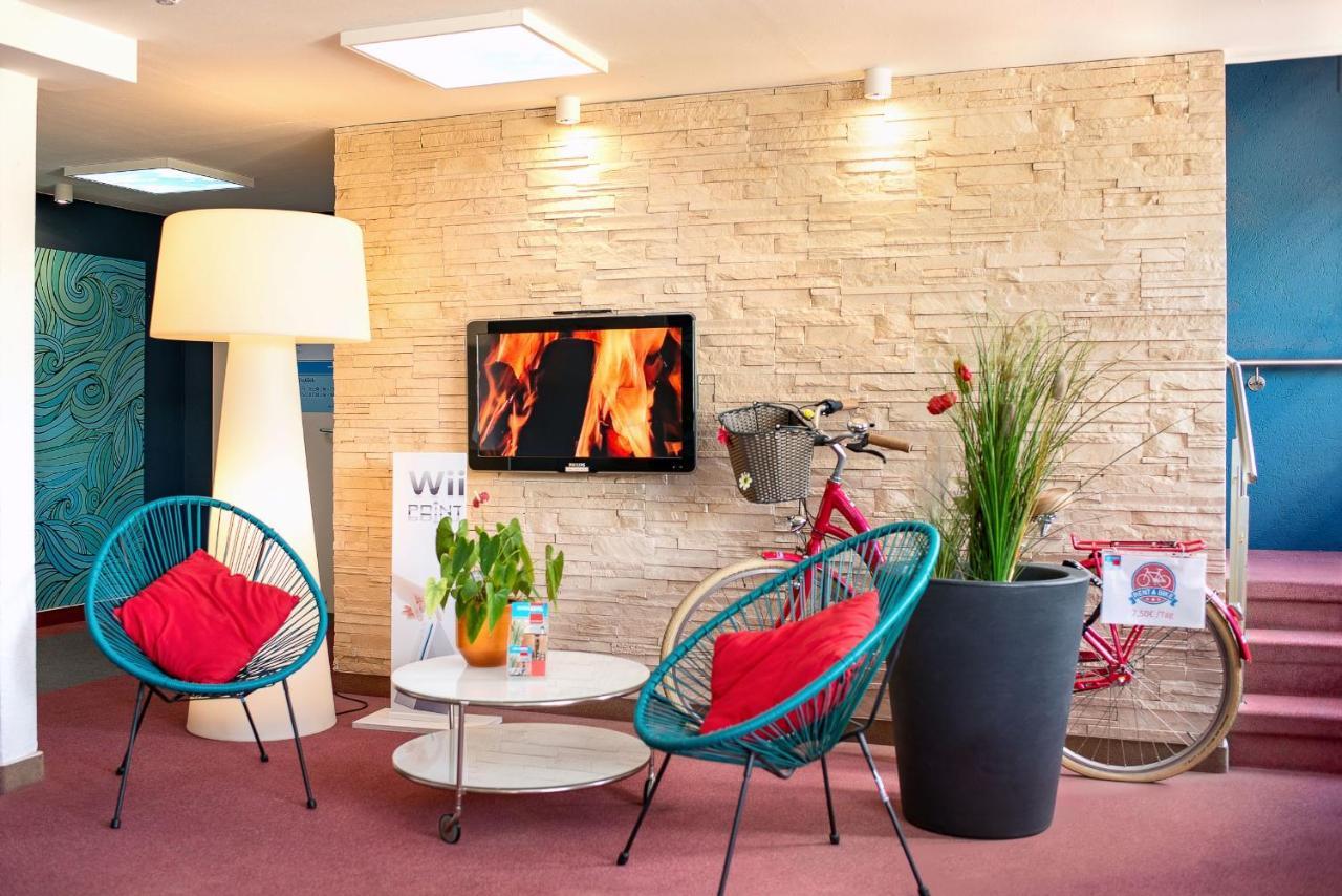 Centra Hotel シュヴェット エクステリア 写真