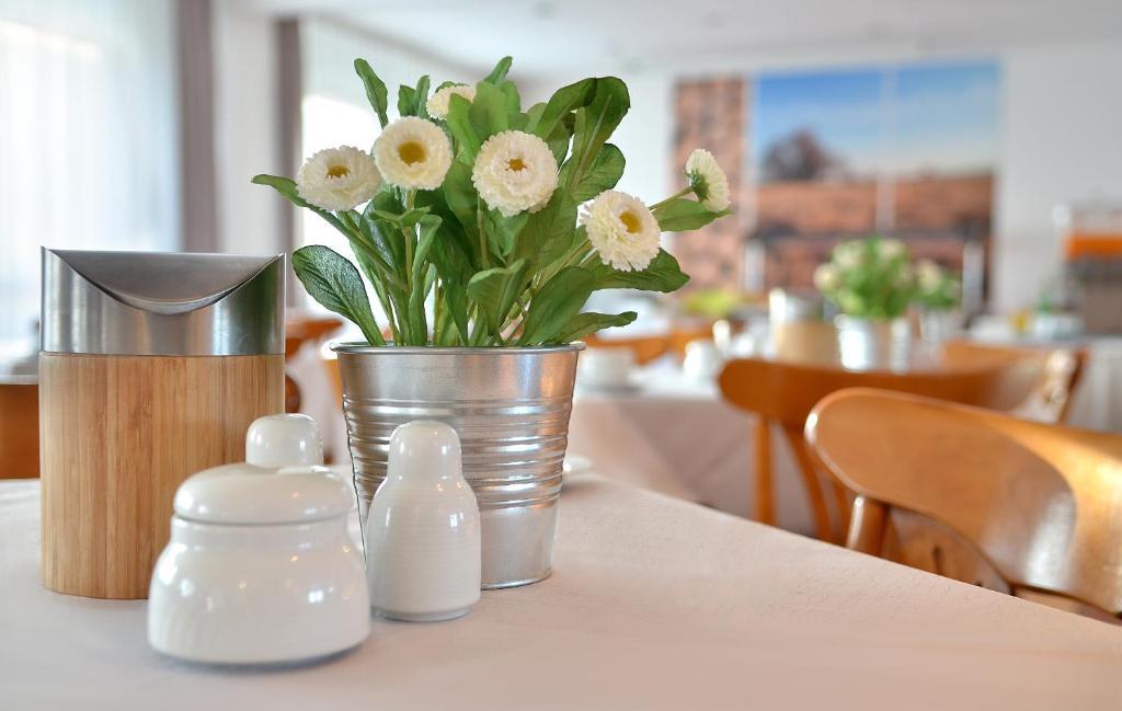 Centra Hotel シュヴェット エクステリア 写真
