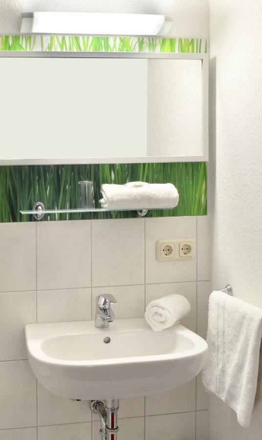 Centra Hotel シュヴェット エクステリア 写真